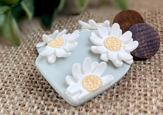 Daisy Floral Dangles