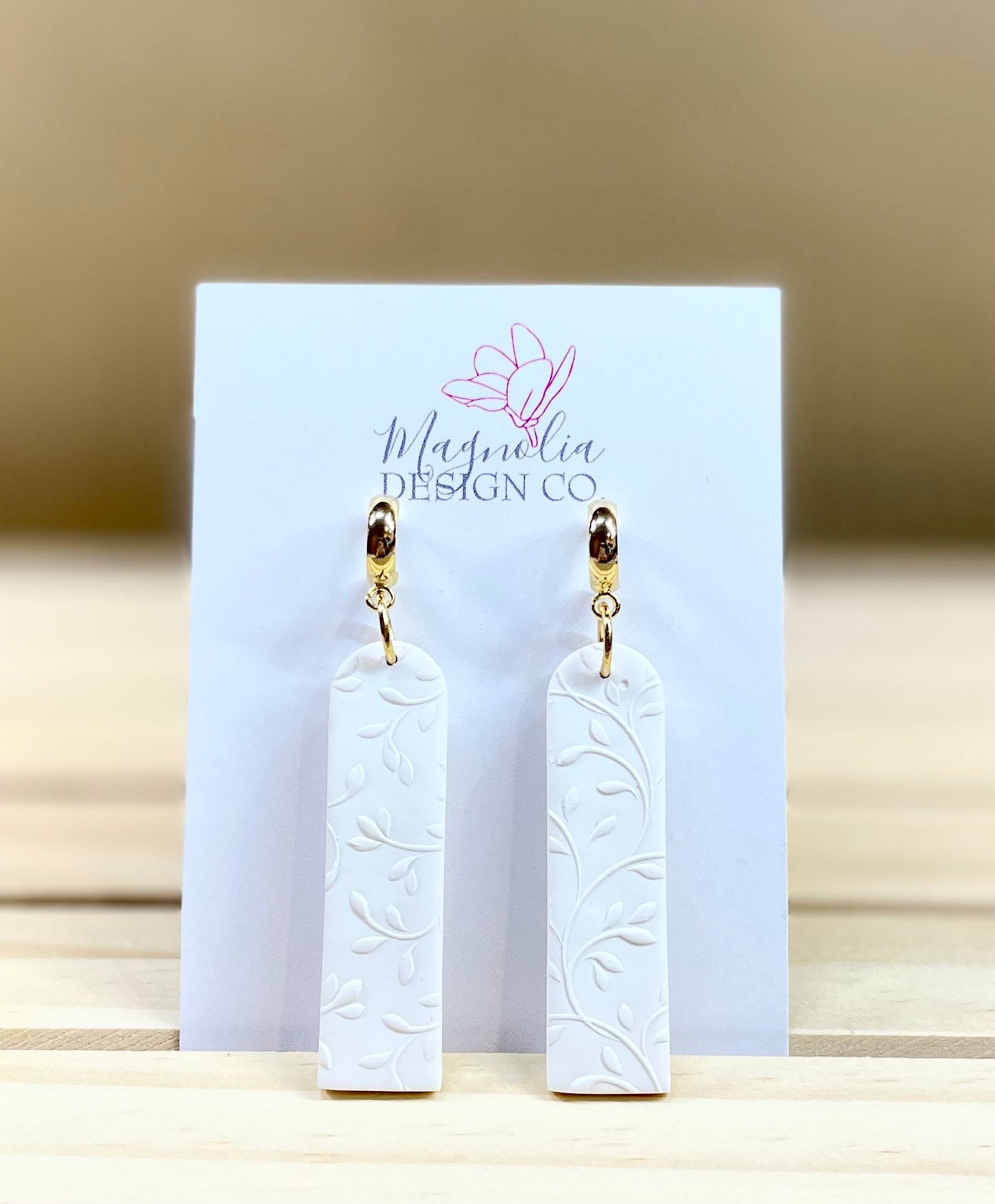 Textured Vines Dangle