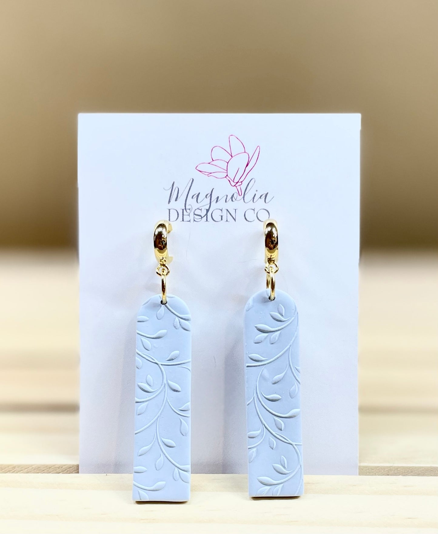 Textured Vines Dangle